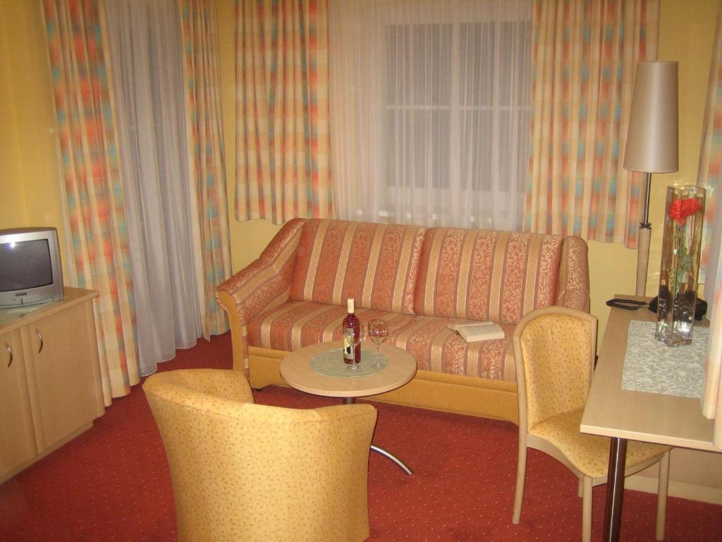 Landhotel Stofflerwirt Санкт Михаел им Лунгау Стая снимка