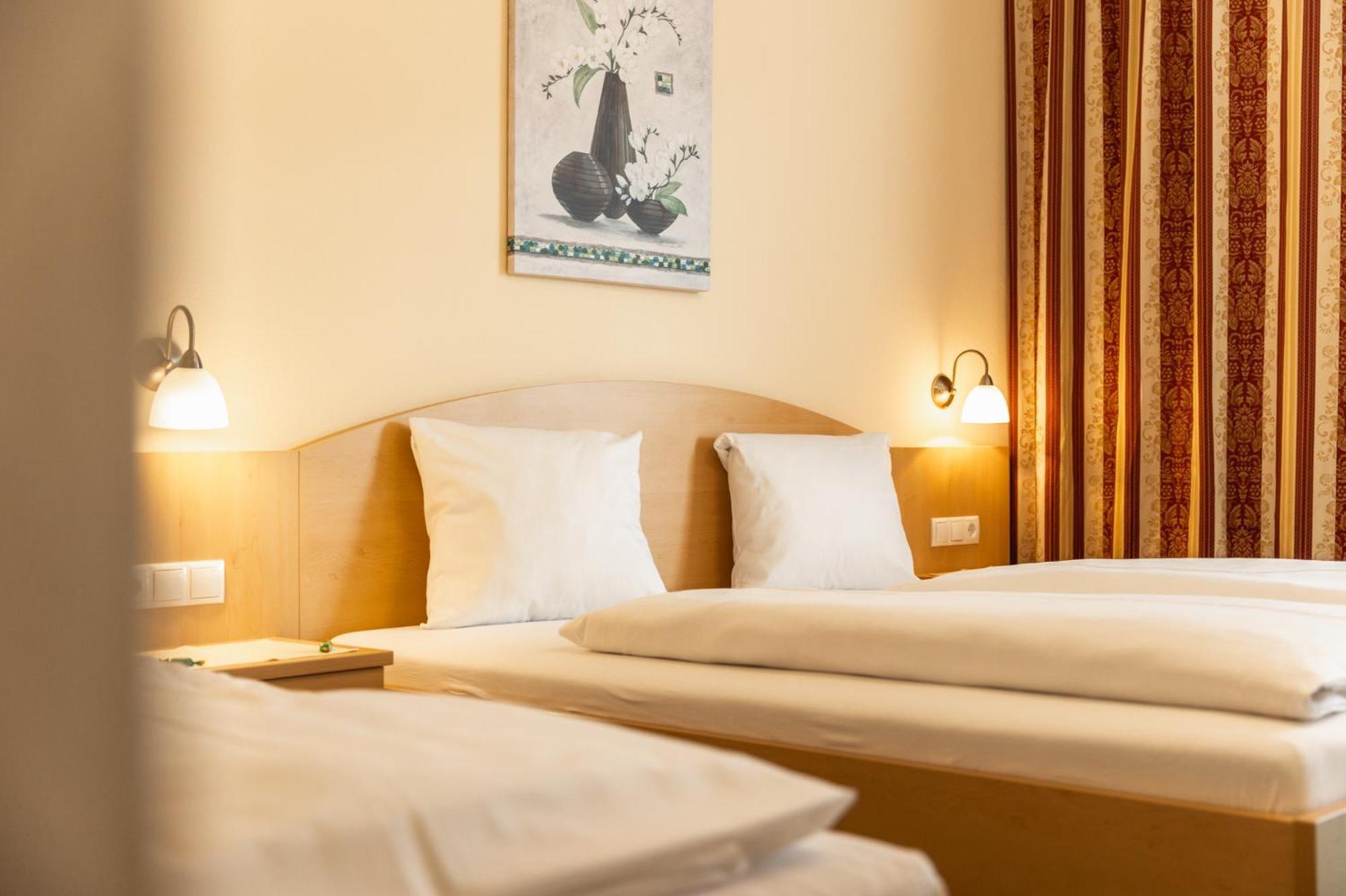 Landhotel Stofflerwirt Санкт Михаел им Лунгау Екстериор снимка