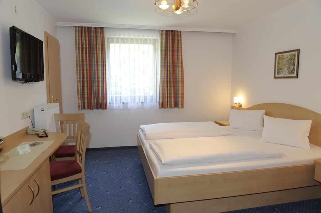 Landhotel Stofflerwirt Санкт Михаел им Лунгау Стая снимка